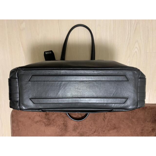 TUMI トートバッグ