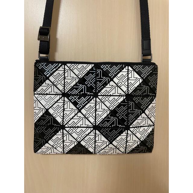 BAOBAO ISSEY MIYAKE  MoMA バオバオ 斜め掛けバッグ