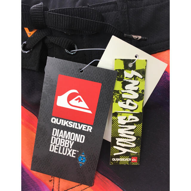 QUIKSILVER(クイックシルバー)のQUIKSILVER クイックシルバー ボードショーツ　24インチ メンズの水着/浴衣(水着)の商品写真