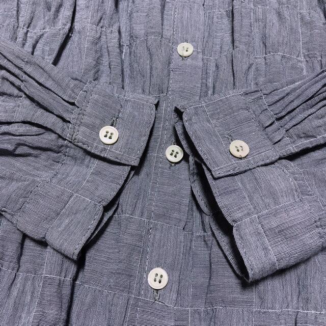 tumugu(ツムグ)のtumugu 美品 シャーリング コットンシャツ 長袖 ツムグ レディースのトップス(シャツ/ブラウス(長袖/七分))の商品写真
