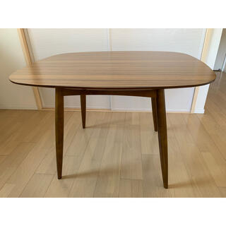 カリモクカグ(カリモク家具)のカリモク60 Dテーブル(ダイニングテーブル)
