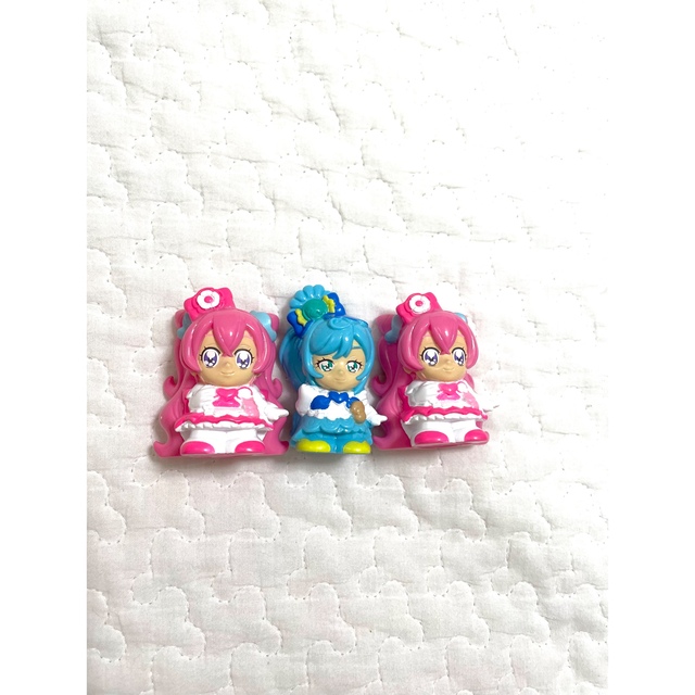 新品未使用　デリシャスパーティプリキュア　すくい人形　キーホルダー　セット エンタメ/ホビーのおもちゃ/ぬいぐるみ(キャラクターグッズ)の商品写真