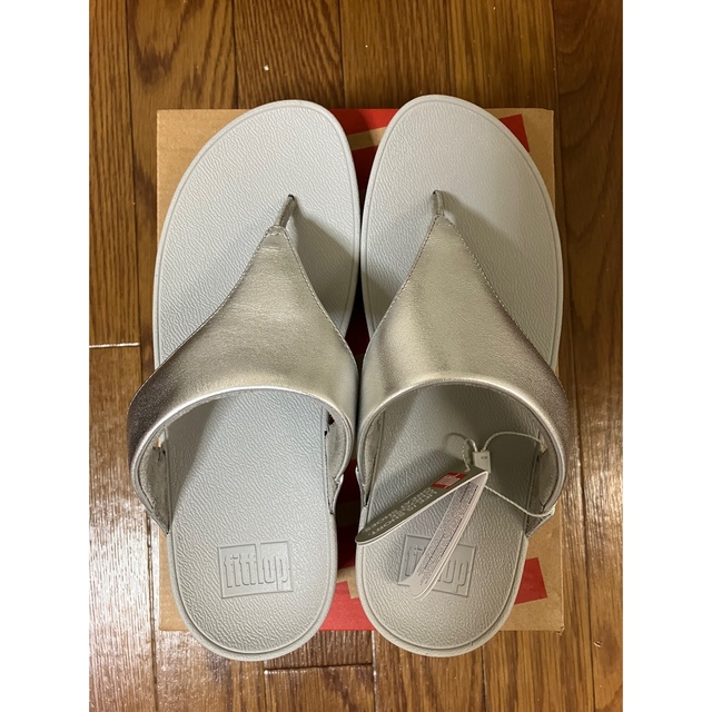 fitflop(フィットフロップ)のfitflop　サンダル　LULU LEATHER TOEPOST　サイズ７新品 レディースの靴/シューズ(サンダル)の商品写真