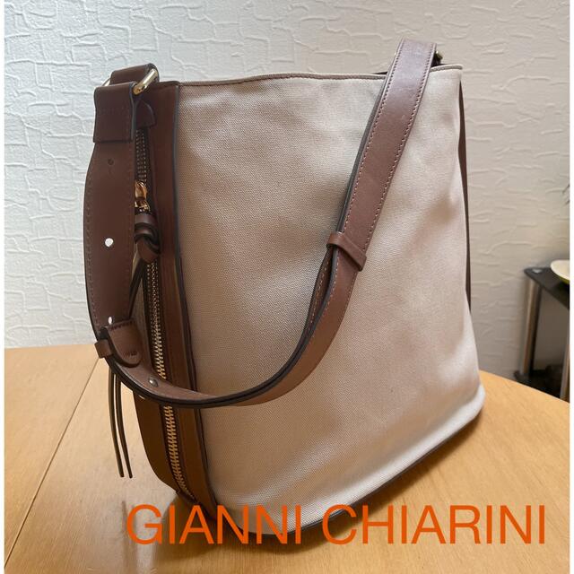 UNITED ARROWS(ユナイテッドアローズ)のGIANNI CHIARINI ショルダーバッグ（未使用） レディースのバッグ(ショルダーバッグ)の商品写真