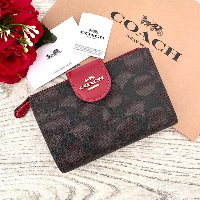 COACH(コーチ)の《新品》COACH レッド ブラウン シグネチャー レザー 折り財布 レディースのファッション小物(財布)の商品写真