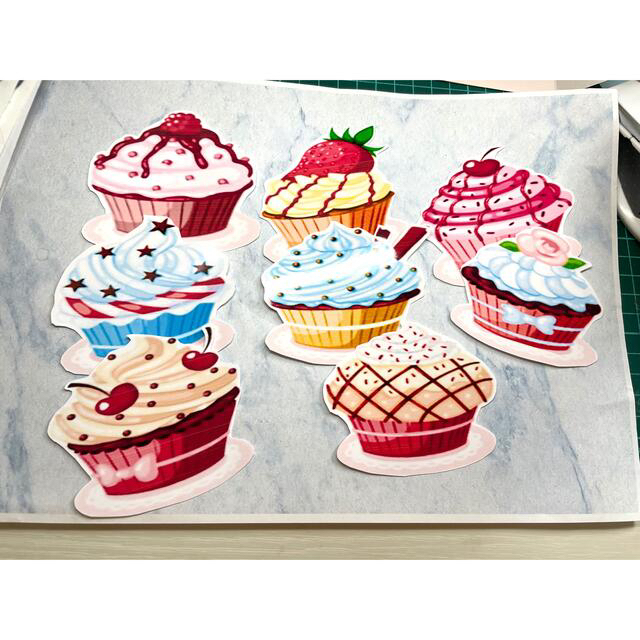カップケーキのメッセージカードセット ハンドメイドの文具/ステーショナリー(カード/レター/ラッピング)の商品写真