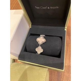 ヴァンクリーフアンドアーペル(Van Cleef & Arpels)の【期間限定】ヴァングリーフ&アーペル　アルハンブラウォッチ　直営店保証書あり(腕時計)