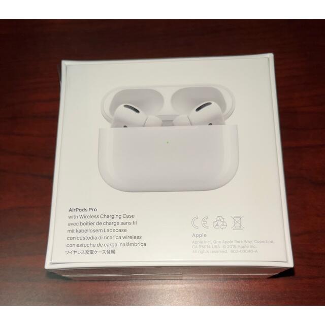 Apple(アップル)のAirPods Pro エアポッド MWP22J/A   スマホ/家電/カメラのオーディオ機器(ヘッドフォン/イヤフォン)の商品写真