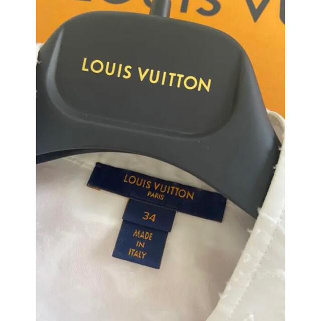 LOUIS VUITTON(ルイヴィトン)のりりぃ様ご専用☆ルイヴィトン フリルブラウス レディースのトップス(シャツ/ブラウス(半袖/袖なし))の商品写真