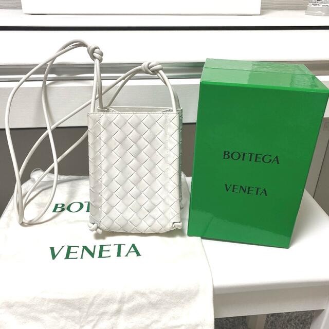 Bottega Veneta(ボッテガヴェネタ)のボッテガヴェネタ　ショルダー レディースのバッグ(ショルダーバッグ)の商品写真