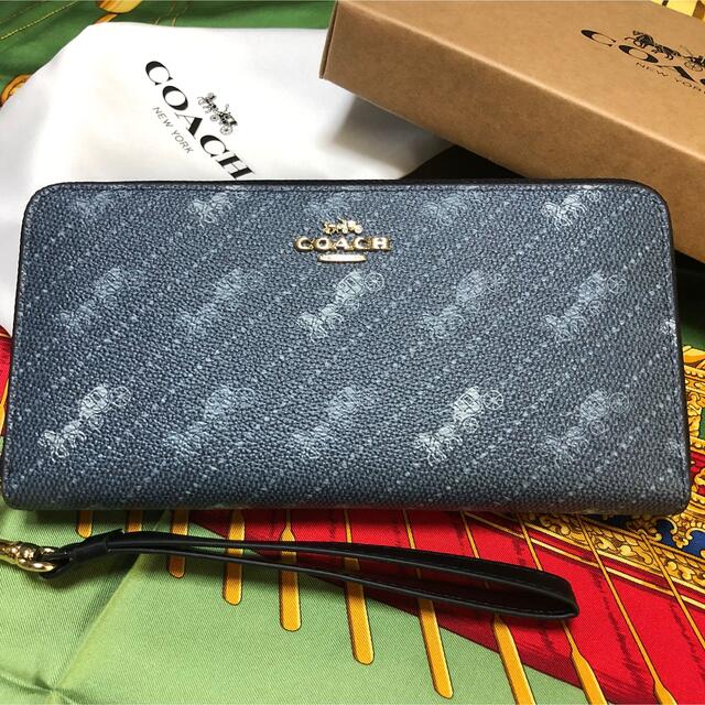 レディースCOACH 長財布　馬車柄　デニムカラー