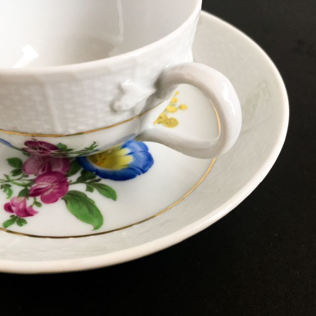 古マイセン 金彩 花のブーケ文 アルトツィアレリーフ モカC&S 古マイセン 金彩 花のブーケ文 アルトツィアレリーフ モカC&S