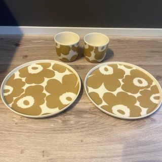 マリメッコ(marimekko)のmarimekko　ウニッコ　プレートラテマグセット　ホワイト×ベージュ (食器)