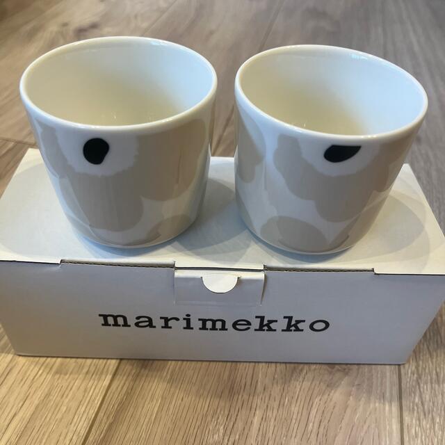 marimekko(マリメッコ)のmarimekko ウニッコ　ラテマグ　ホワイトベージュ インテリア/住まい/日用品のキッチン/食器(グラス/カップ)の商品写真