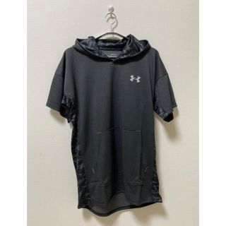 アンダーアーマー(UNDER ARMOUR)の新品　アンダーアーマー　半袖　パーカー XLサイズ(パーカー)