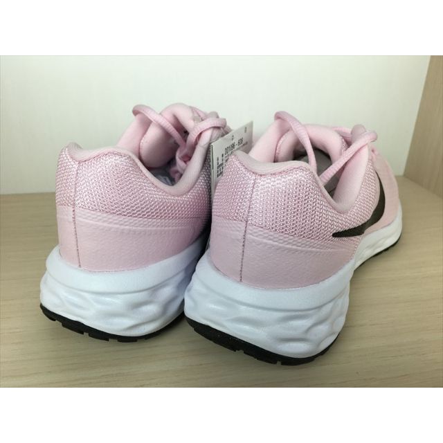 NIKE(ナイキ)のナイキ レボリューション6NN GS 靴 23,0cm 新品 (1222) キッズ/ベビー/マタニティのキッズ靴/シューズ(15cm~)(スニーカー)の商品写真