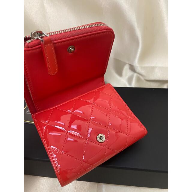 _^様専用 CHANEL マトラッセ 折り財布 エナメル レッド _^様専用 CHANEL マトラッセ 折り財布 エナメル レッド
