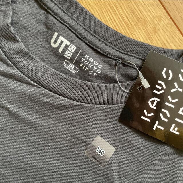 UNIQLO(ユニクロ)の新品☆UNIQLO ユニクロ×カウズコラボTシャツ☆ キッズ/ベビー/マタニティのキッズ服男の子用(90cm~)(Tシャツ/カットソー)の商品写真