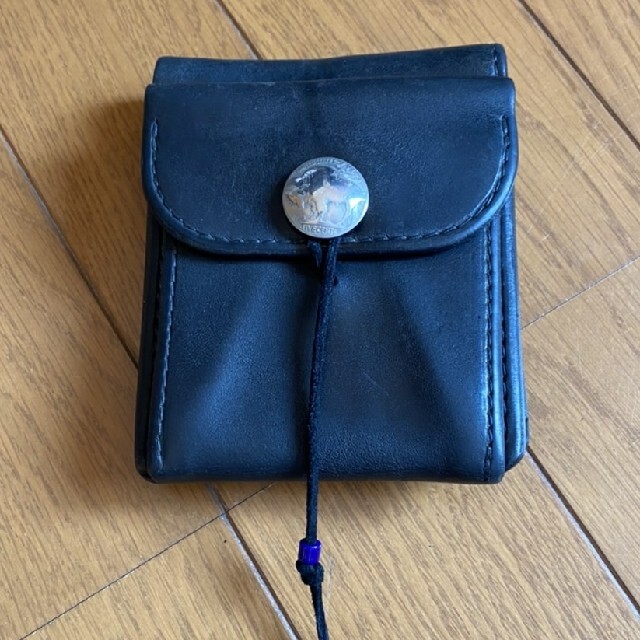 ゴローズ2つ折り財布 黒 発送 メンズ | bca.edu.gr