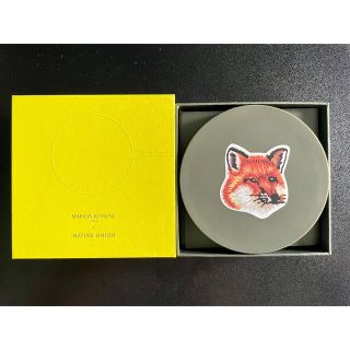 メゾンキツネ(MAISON KITSUNE')のメゾンキツネ　スマホ充電器(バッテリー/充電器)