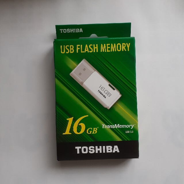 東芝(トウシバ)のTOSHIBA USB flash memory 16GB スマホ/家電/カメラのPC/タブレット(PC周辺機器)の商品写真