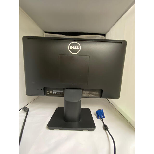 DELL(デル)のDELL E1914 液晶モニター　スピーカーおまけ　中古品 スマホ/家電/カメラのPC/タブレット(ディスプレイ)の商品写真