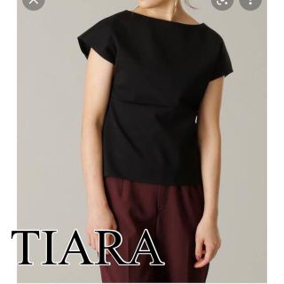 ティアラ(tiara)のTIARA ポンチカットソー(カットソー(半袖/袖なし))