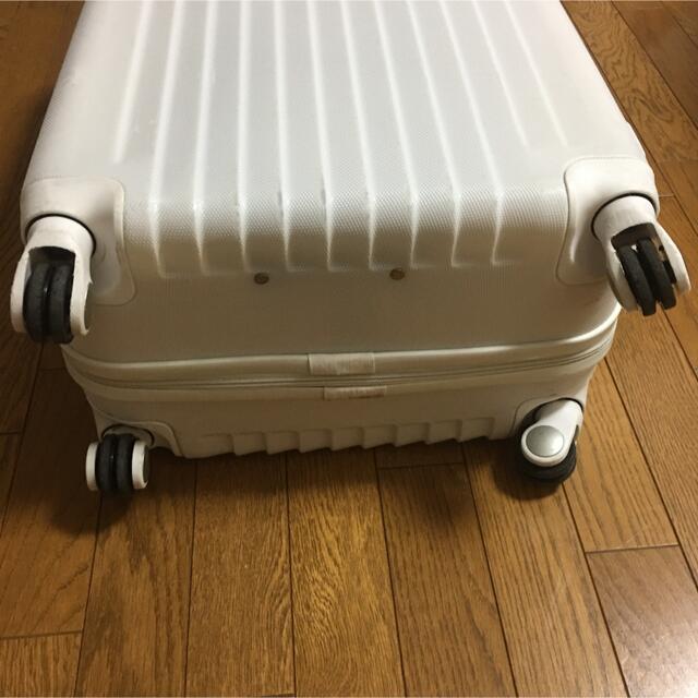 キャリーバッグ  スーツケース  　ホワイト　大容量　旅行 レディースのバッグ(スーツケース/キャリーバッグ)の商品写真
