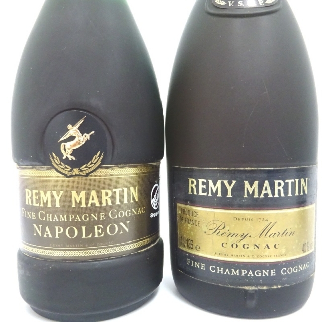 未開封☆REMY MARTIN【レミーマルタン】 3本セット 1000/1140ml 箱付 未開封☆REMY MARTIN【レミーマルタン】 3本セット 1000/1140ml 箱付