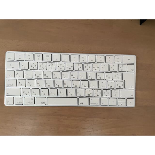 マジックキーボード　Apple