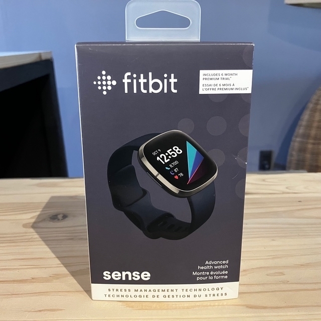 fitbit sense suica対応 ケース付 スマホ/家電/カメラのスマートフォン/携帯電話(その他)の商品写真