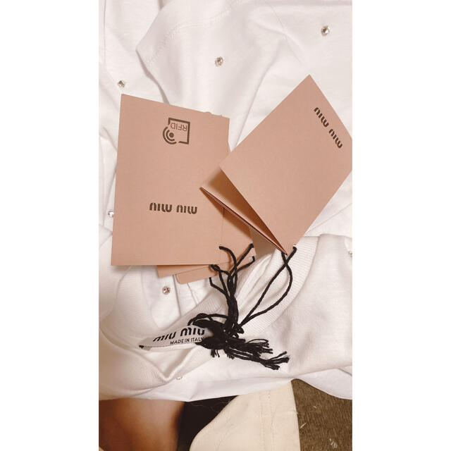 国産】 miumiu - mii出品 MIU Tシャツ MIU ジャージー 刺繍入り T 国産】 miumiu - mii出品 MIU Tシャツ MIU ジャージー 刺繍入り T