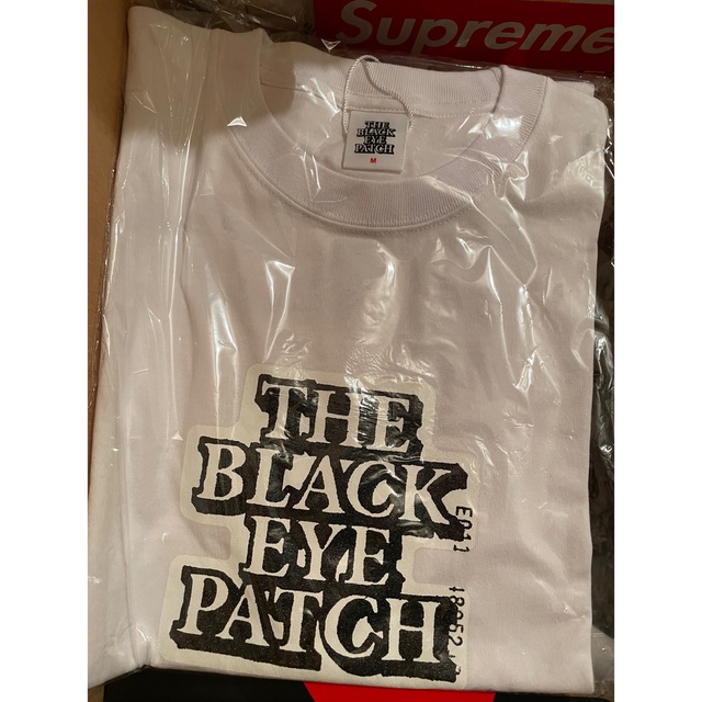 Supreme(シュプリーム)のBlackEyePatch OG LABEL TEE "White" メンズのトップス(Tシャツ/カットソー(半袖/袖なし))の商品写真