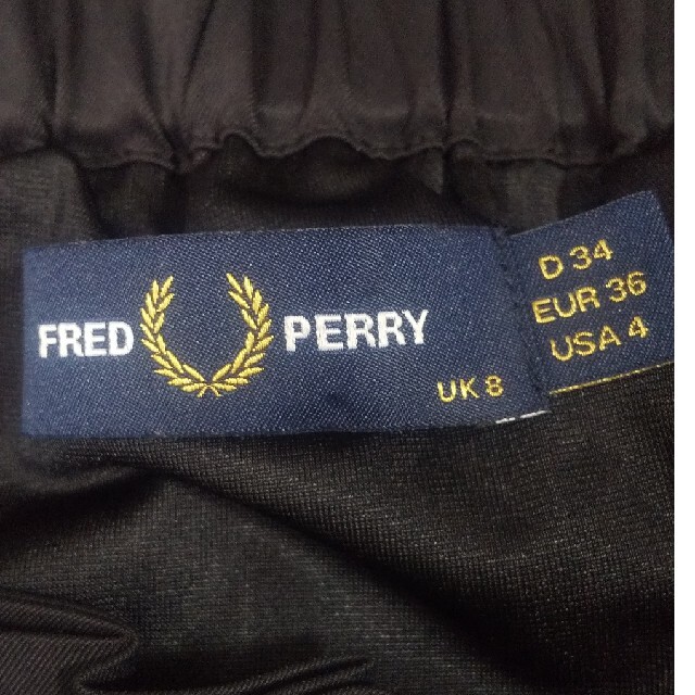 豊富な安い FRED PERRY FRED PERRY プリーツスカートの通販 by ちー坊's shop｜フレッドペリーならラクマ 