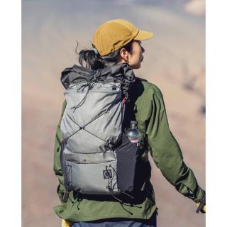 ザノースフェイス(THE NORTH FACE)の新品未使用★山と道　ストレッチメッシュキャップM(登山用品)