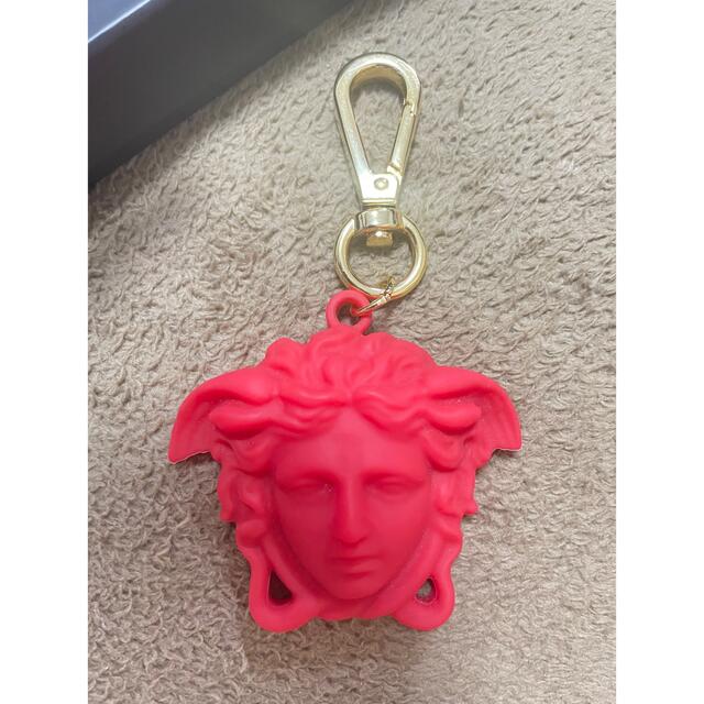 VERSACE - 最新作新品ベルサーチェキーホルダーの通販 by VERSACE - 最新作新品ベルサーチェキーホルダーの通販 by