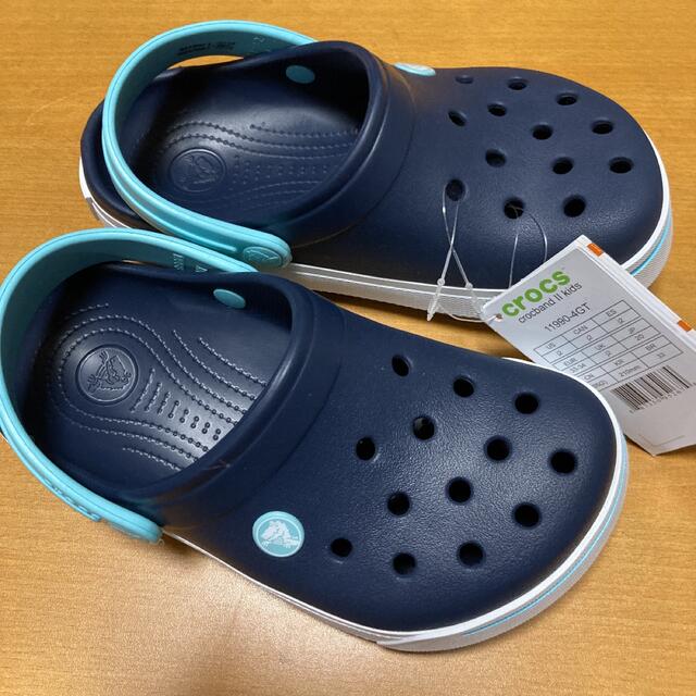 crocs(クロックス)の新品 20㎝ クロックス クロックバンド 2.0 クロッグ ネイビー キッズ/ベビー/マタニティのベビー靴/シューズ(~14cm)(サンダル)の商品写真