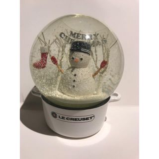 ルクルーゼ(LE CREUSET)の【非売品】ル・クルーゼ スノードーム クリスマス2017ノベルティグッズ 白(ノベルティグッズ)