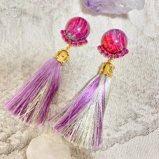 Anthropologie - ピンクビジュー　シルクタッセルピアス