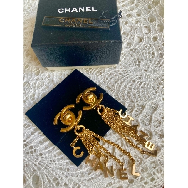 CHANEL イヤリング 23A 新品-