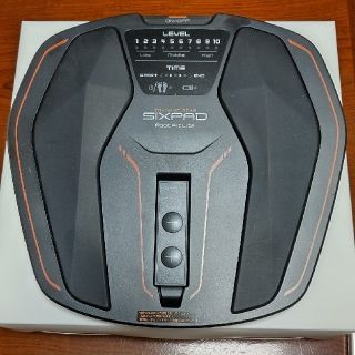 シックスパッド(SIXPAD)の☆シックスパット  フットフイットライト&すわトレDVDセット☆(トレーニング用品)