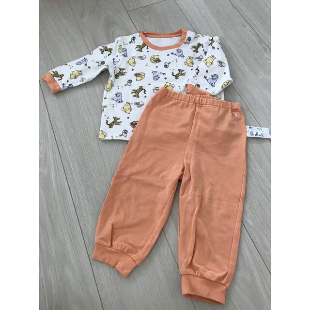 UNIQLO(ユニクロ)のUNIQLO ユニクロ プーさん 長袖パジャマ キッズ/ベビー/マタニティのベビー服(~85cm)(パジャマ)の商品写真