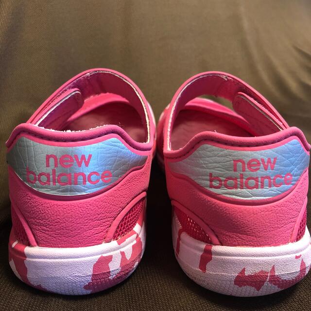 New Balance(ニューバランス)のニューバランス  YO208 水陸両用サンダル ピンク 23cm キッズ/ベビー/マタニティのキッズ靴/シューズ(15cm~)(サンダル)の商品写真