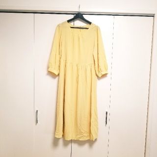 ユニクロ(UNIQLO)の新品 UNIQLO イエローロングマキシ丈ワンピース キャミワンピース付 L(ロングワンピース/マキシワンピース)