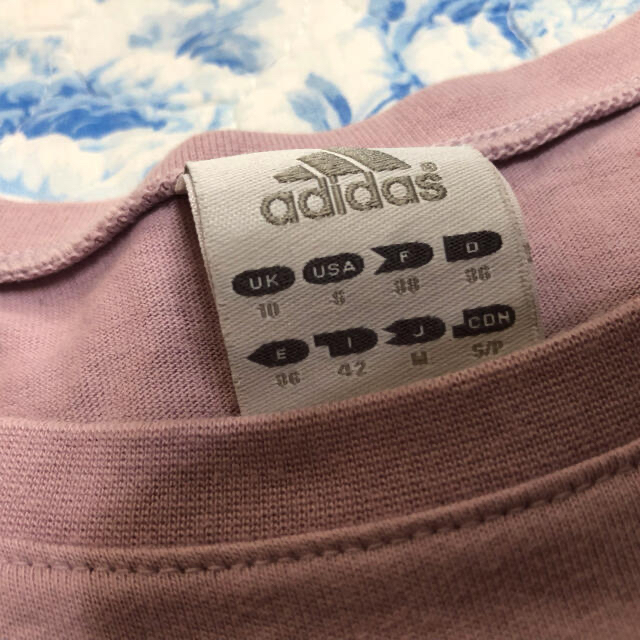 adidas(アディダス)の値下げ　アディダス♡長袖Tシャツ♡サイズM レディースのトップス(Tシャツ(長袖/七分))の商品写真