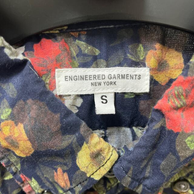 Engineered Garments(エンジニアードガーメンツ)のENGINEERED GARMENTS ポップオーバーシャツ 花柄 未使用 美品 メンズのトップス(シャツ)の商品写真