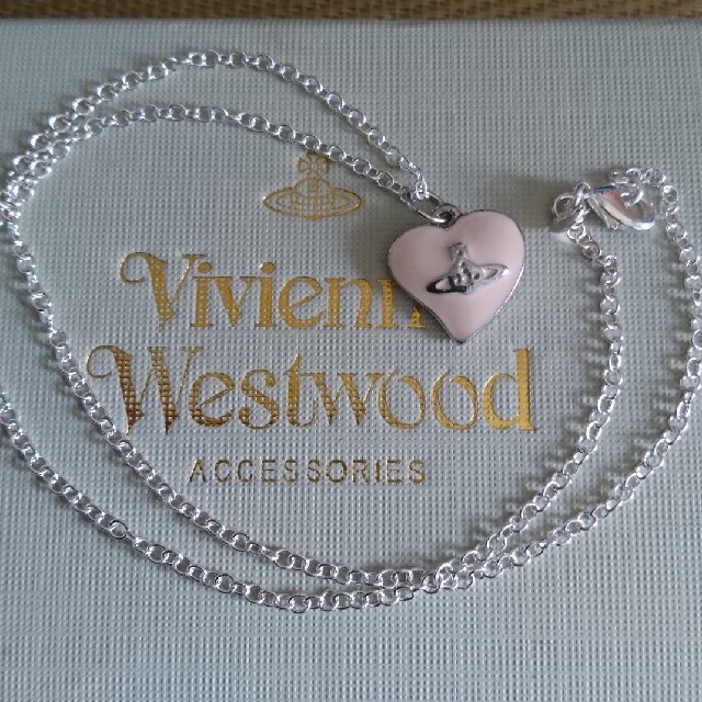 Vivienne Westwood(ヴィヴィアンウエストウッド)のVivienne Westwoodチャーム/チェーンネックレス レディースのアクセサリー(ネックレス)の商品写真
