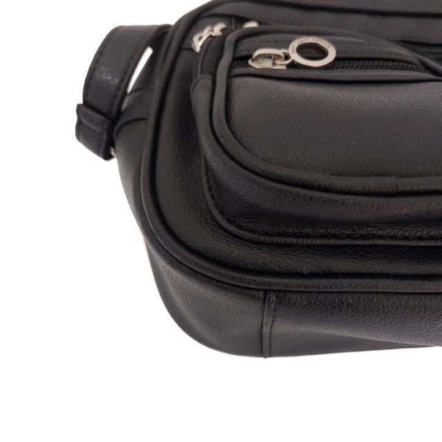 MARY QUANT(マリークワント)のマリークワント ショルダーバッグ - 黒 レディースのバッグ(ショルダーバッグ)の商品写真