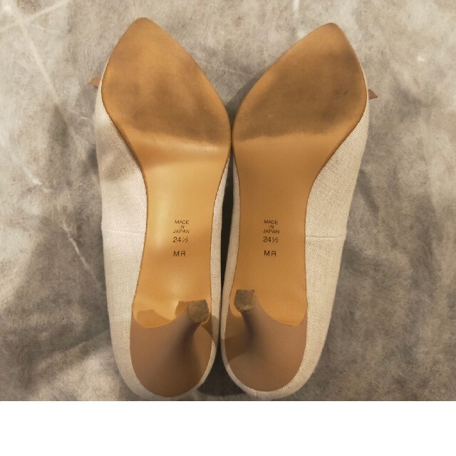 DIANA(ダイアナ)のダイアナ（24.5）フラワー✿カット リボン付きパンプス👠 レディースの靴/シューズ(ハイヒール/パンプス)の商品写真