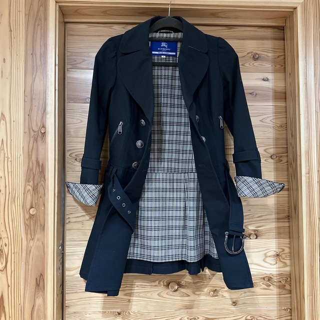 BURBERRY BLUE LABEL(バーバリーブルーレーベル)のBURBERRYブルーレーベルコート レディースのジャケット/アウター(その他)の商品写真